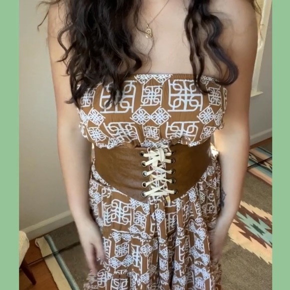 Rene Margo Tiered Maxi Skirt/ Medium - Picture 2 of 3